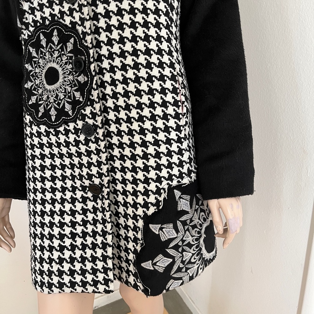 Desigual of Spain Herringbone Coat Jacket Black White Red Quilted Lined 42 Euro